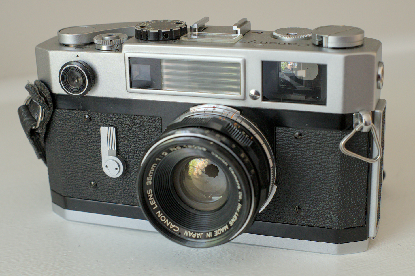 Canon 7s rangefinder camera