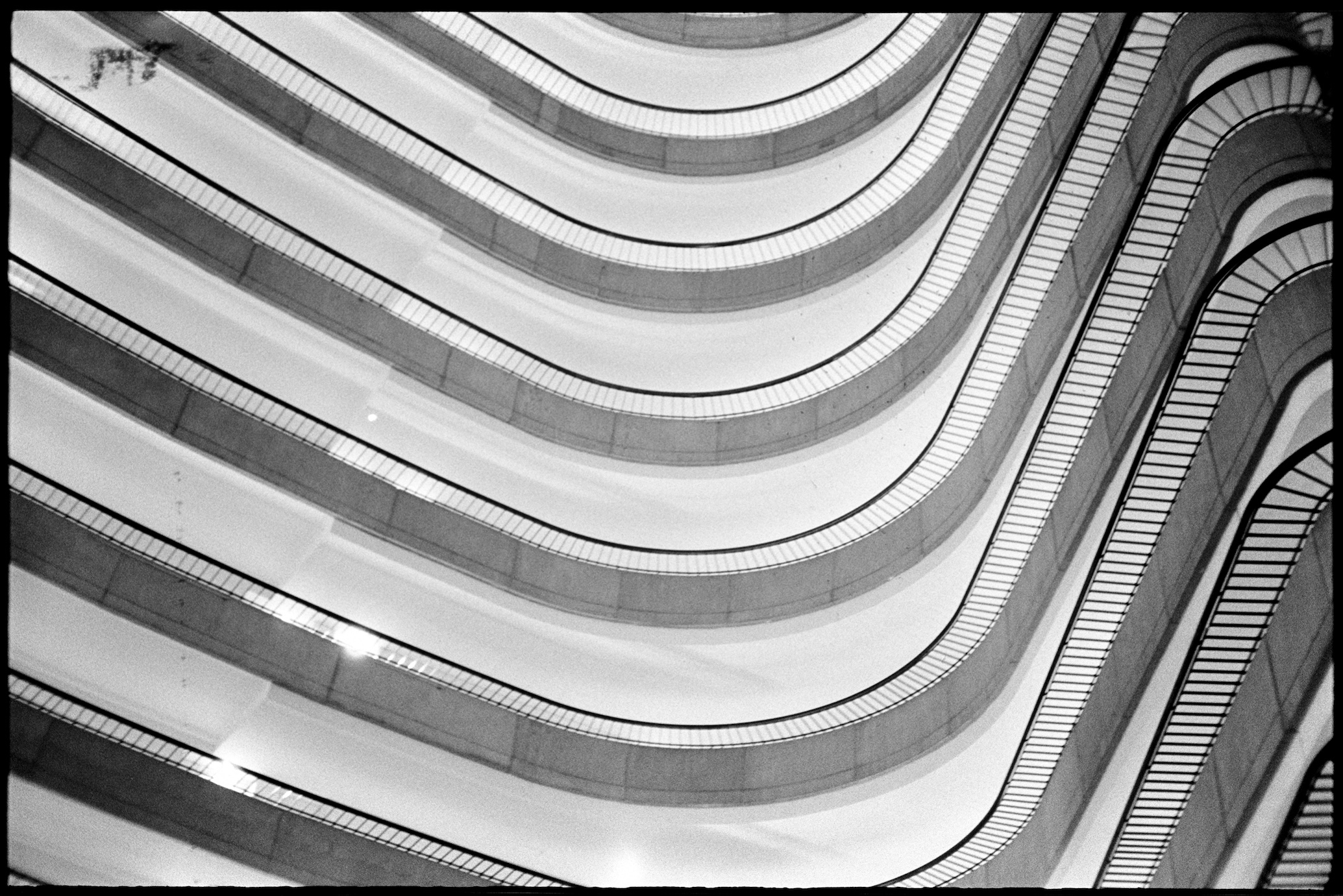 Curves of the hotel floors in Atlanta
