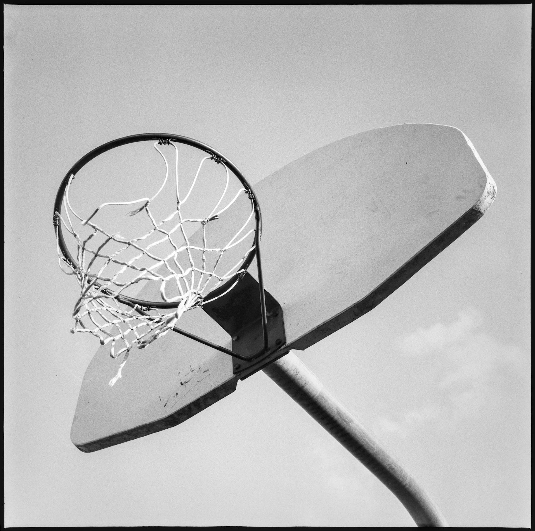 Basketball hoop