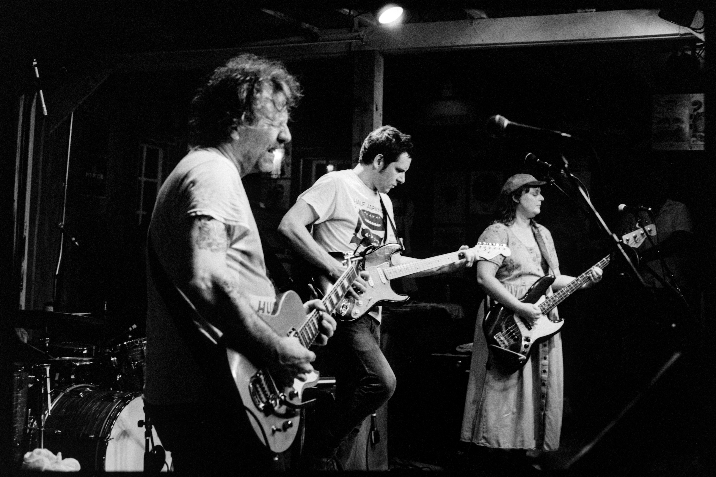 Ryan Davis and the Roadhouse Band playing live