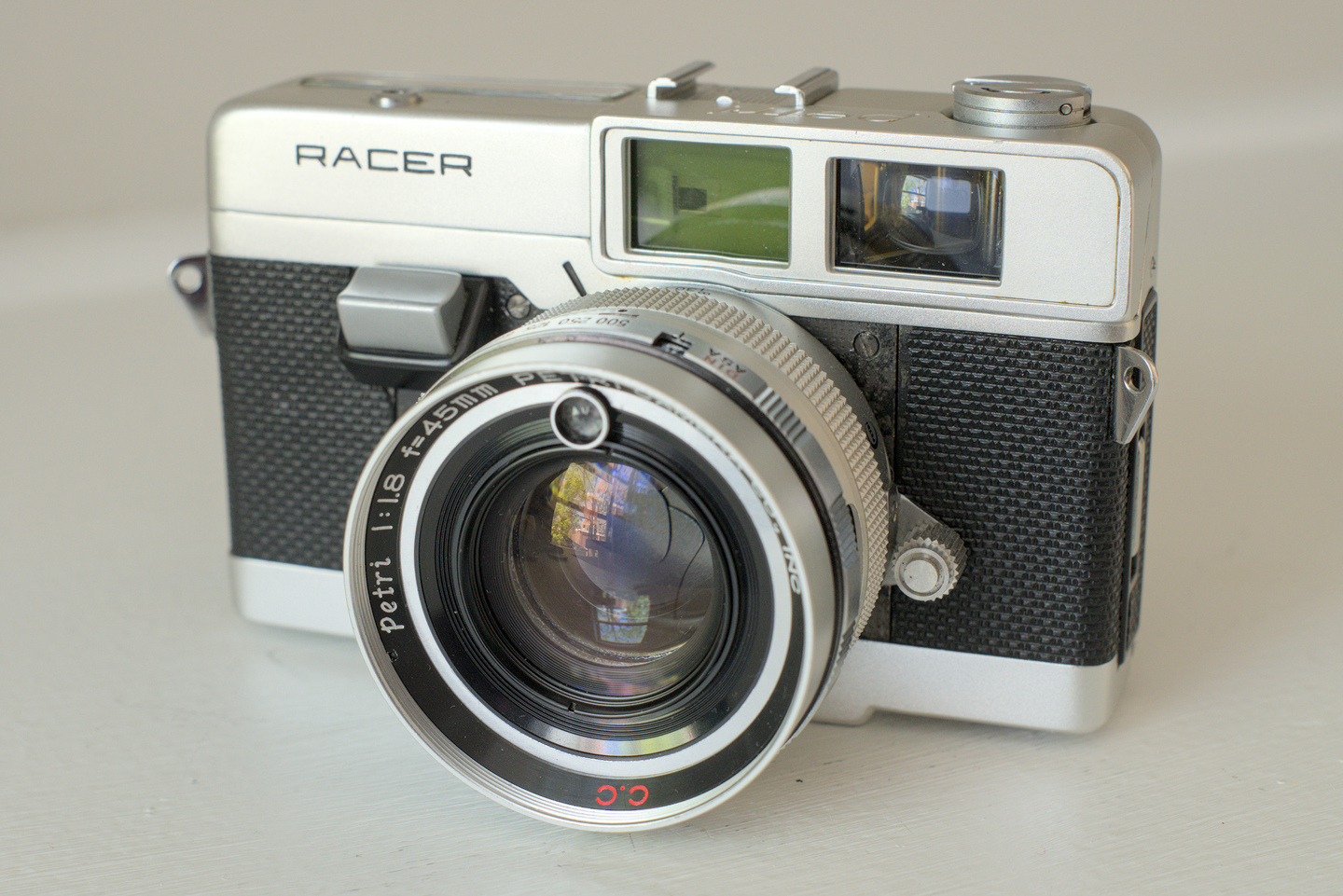 Petri Racer rangefinder camera