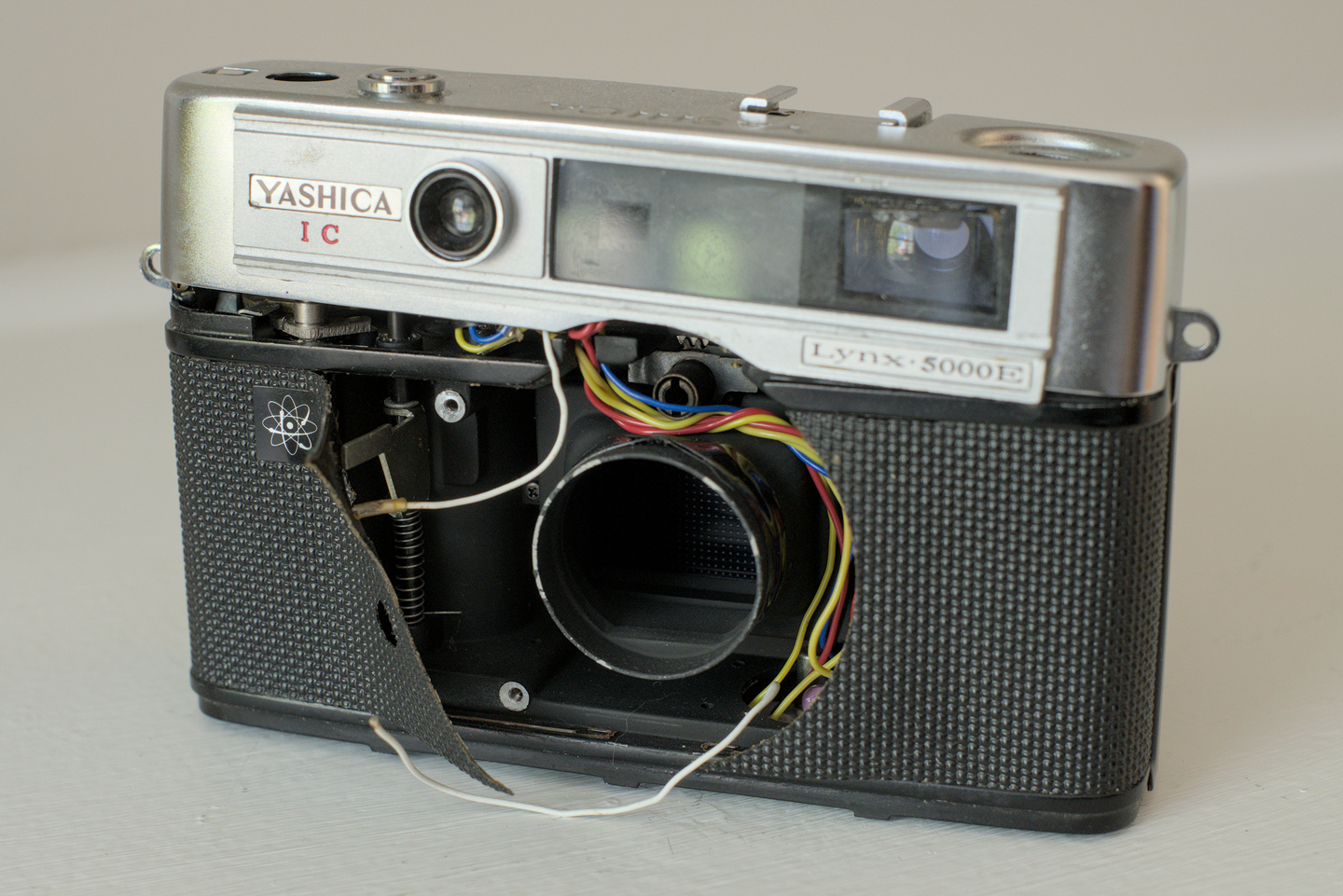 Yashica Lynx 5000E rangefinder camera